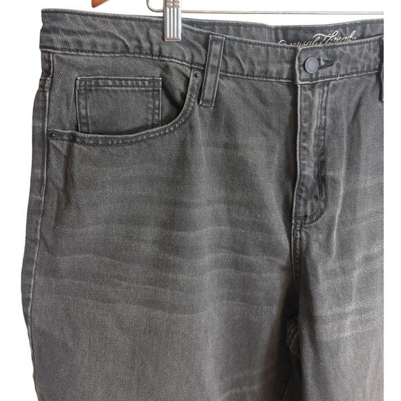 Universal Thread Size 18 High Rise Straight Jeans Black Cotton Raw Hem New - Picture 3 of 9